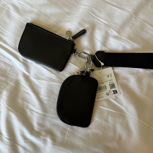 NWT Lululemon Dual Pouch Wristlet *Cactus "Leather" Black/Silver - Picture 10 of 10